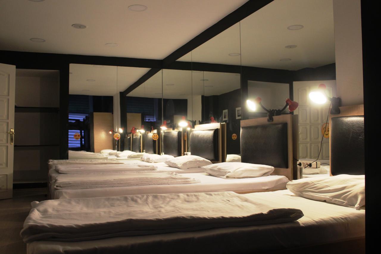 Myhostel Баку Экстерьер фото